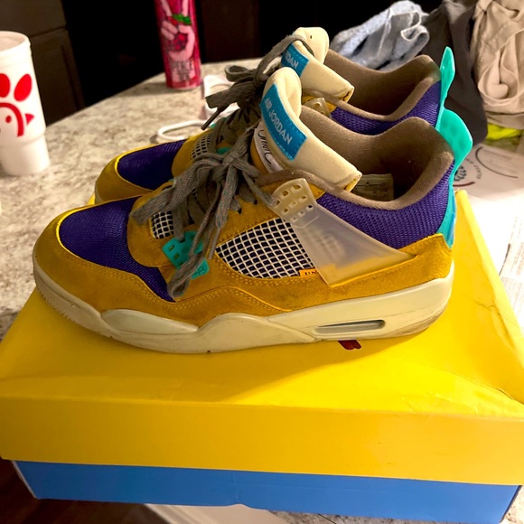 Used in box - Picture 3 of 3